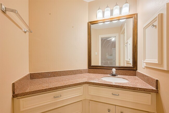 Building Photo - 3665 Maranatha Dr