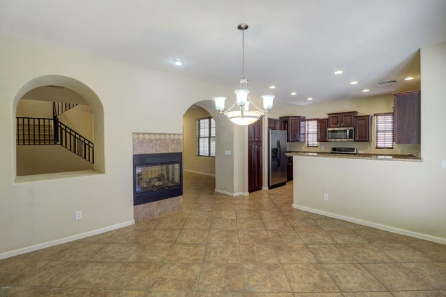 Building Photo - 15359 W Columbine Dr