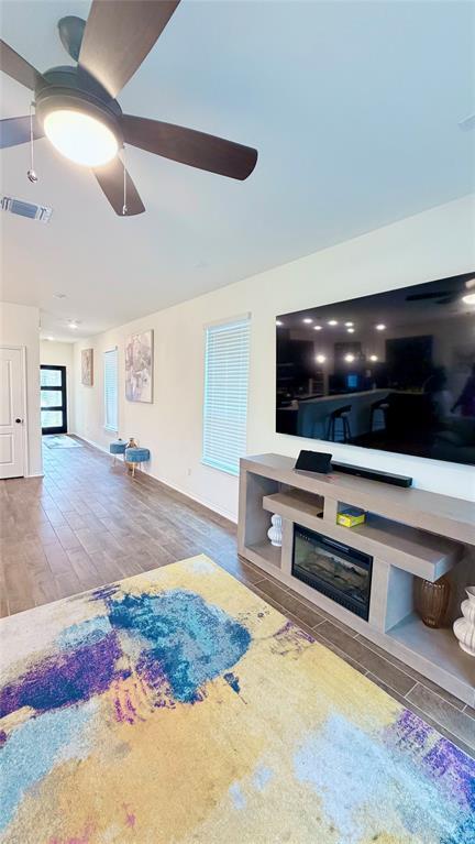 Building Photo - 1009 Brambles Dr