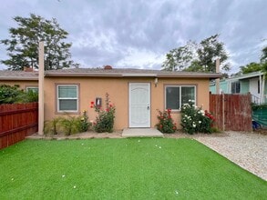 Building Photo - Wallace-3587