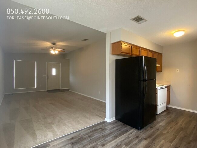 Building Photo - 504 Ashwood Ln