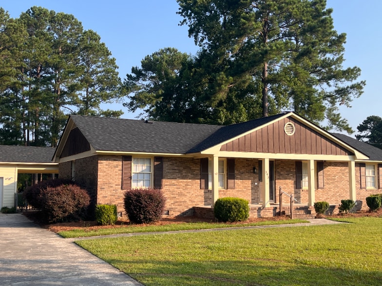 Primary Photo - 343 Guildford Cir