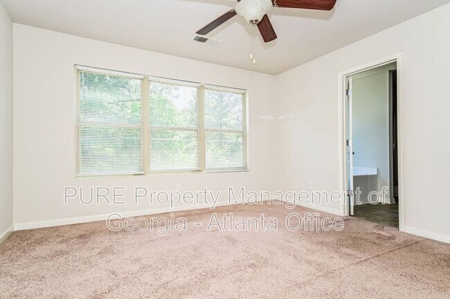 Building Photo - 130 Daisy Cir
