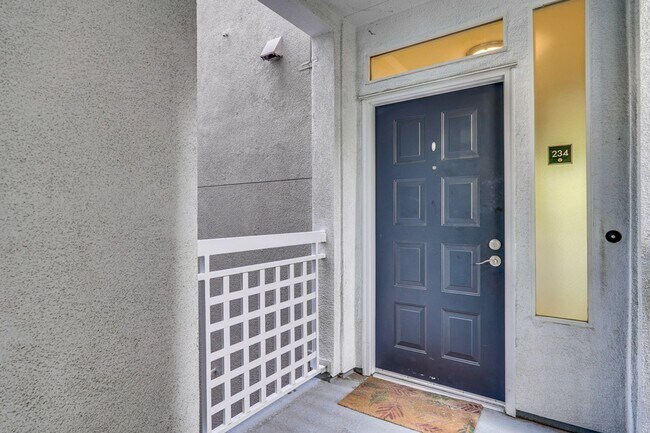 Building Photo - Large Santa Clara 1 Bedroom Condo in River...