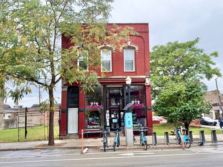 Building Photo - 2110 S Halsted St