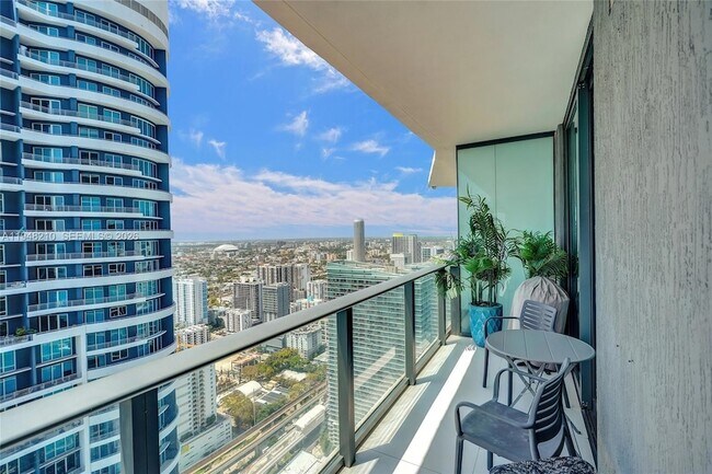 Building Photo - 1300 S Miami Ave