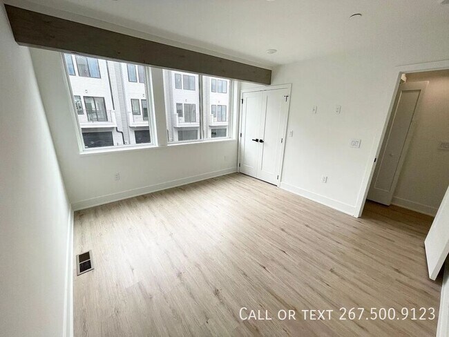 Building Photo - 2605 E Boston St