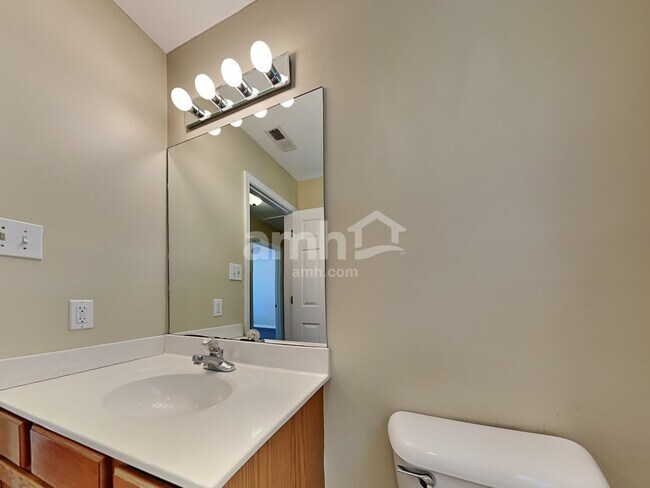 Building Photo - 2534 Fernbank Rd