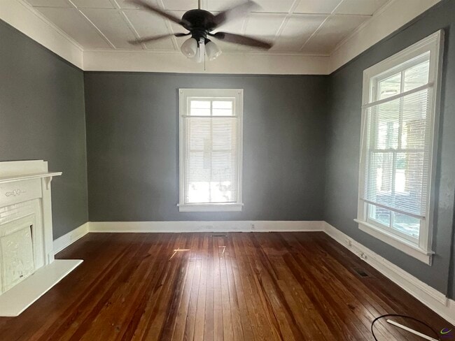 Building Photo - 310 Central Ave