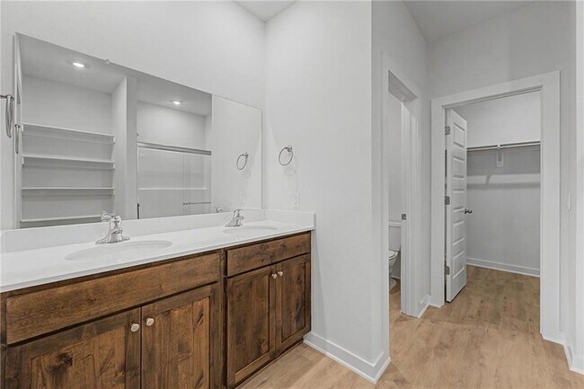 Building Photo - 4628 W Aurora St