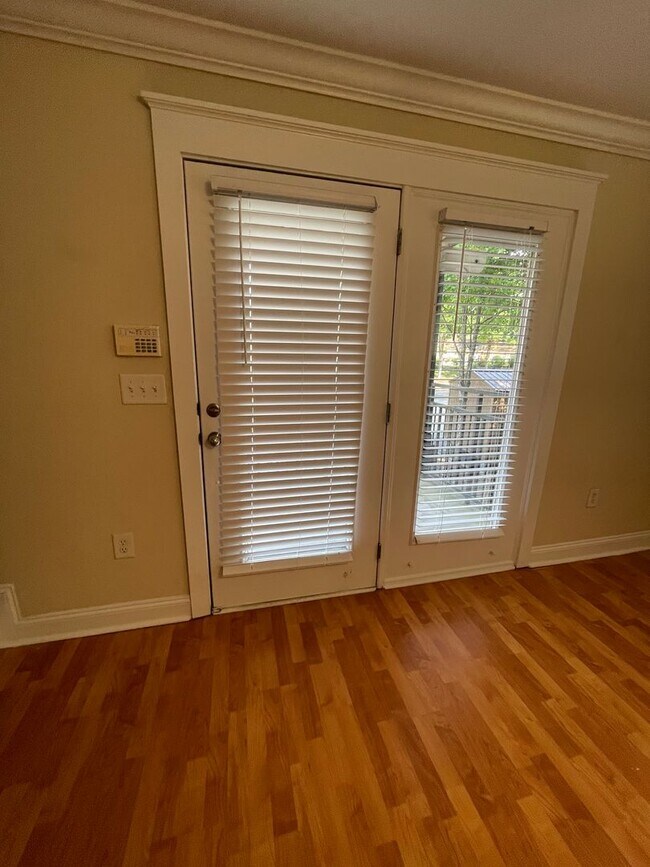 Building Photo - 07-212 Warrior