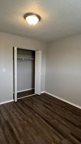 Building Photo - 210 Hendricks Blvd