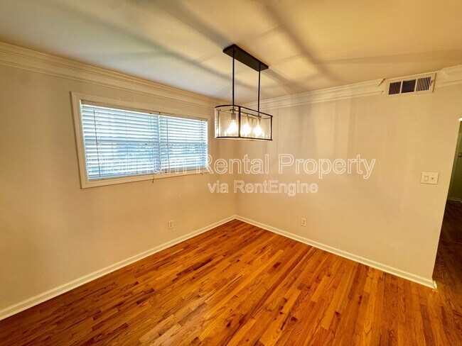 Building Photo - 311 Peachtree Hills Ave NE