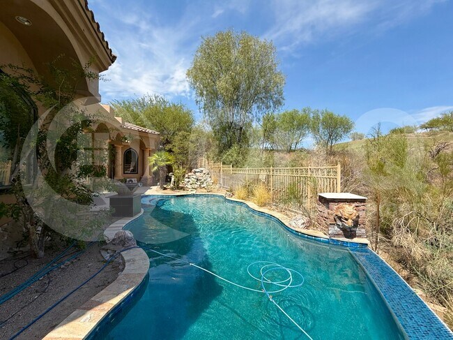 Building Photo - 15118 E Camelview Dr