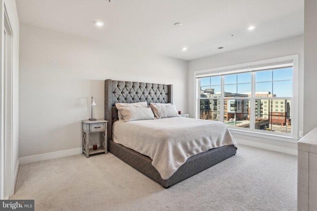 Building Photo - 100 St Ives Pl