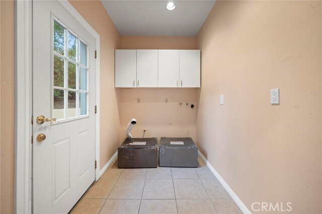 Building Photo - 28510 W Driver Ave