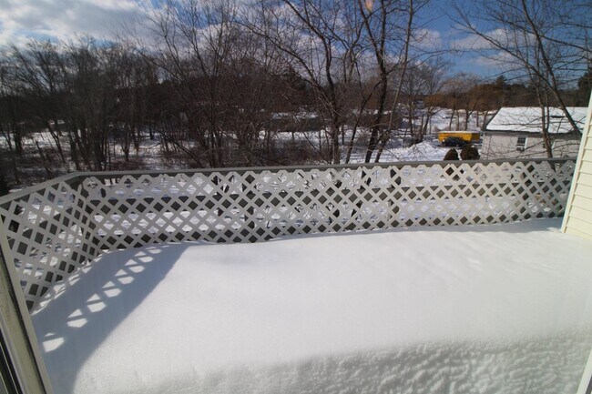 Building Photo - 84 Franklin St