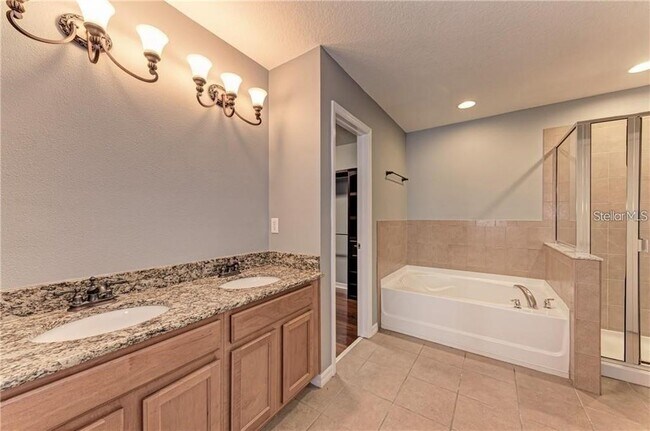 Building Photo - 10267 Newminster Loop