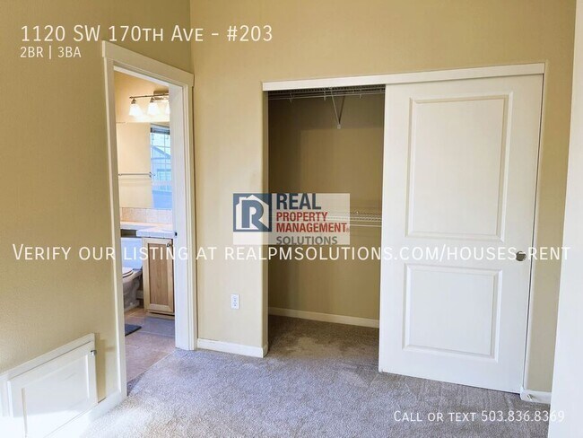 Building Photo - 1120 SW 170th Ave