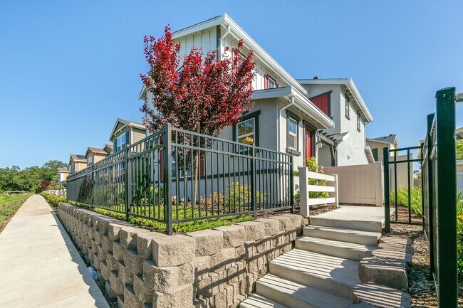 Building Photo - Citrus Heights AMAZING FLOOR-PLAN (Solar) ...