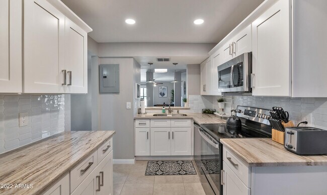 Building Photo - 5136 N 31st Pl