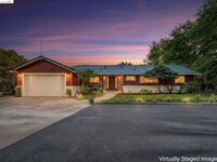 Building Photo - 3300 Concord Ave