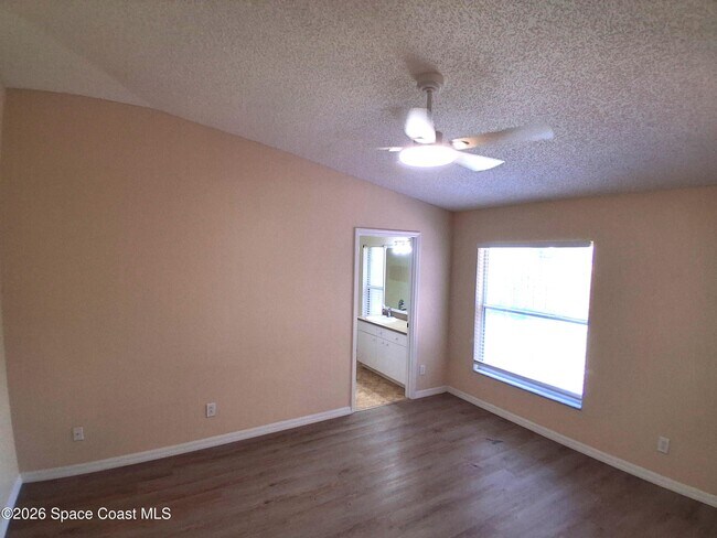 Building Photo - 660 Wickham Lakes Dr