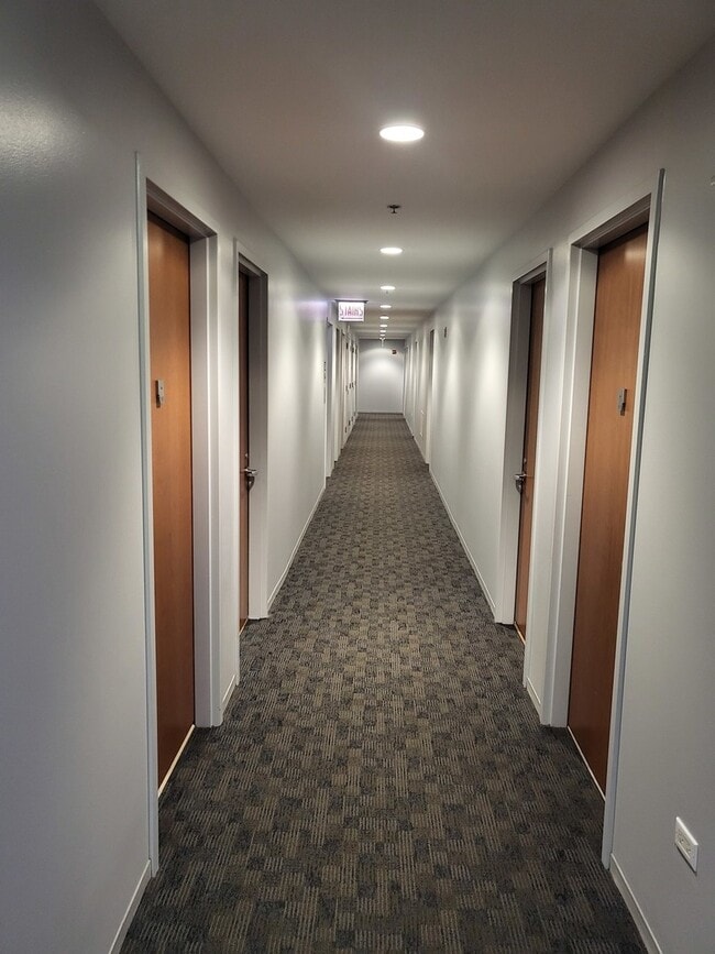 Building Photo - 235 W Van Buren St