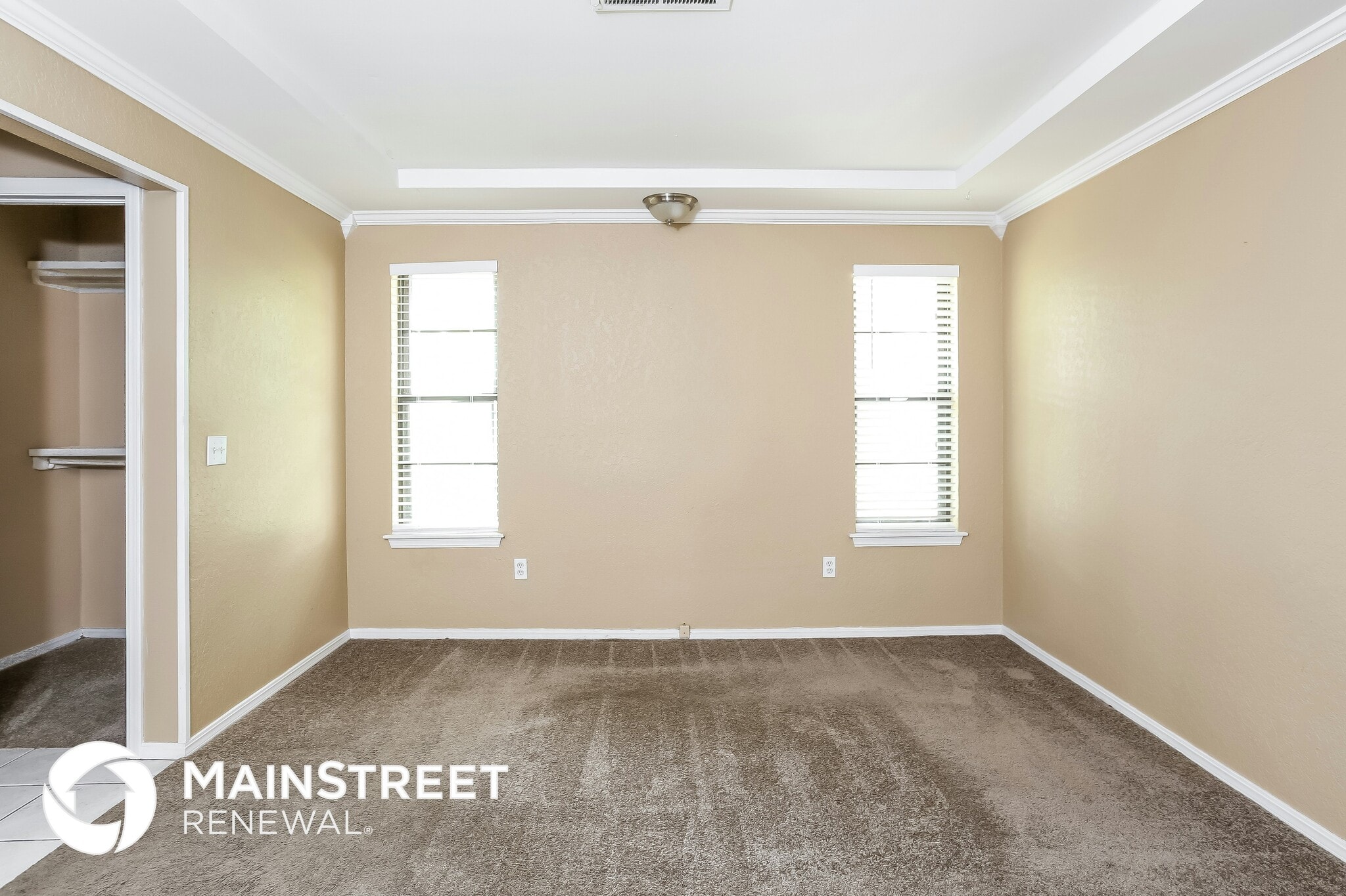 Building Photo - 1124 N Patterson Dr