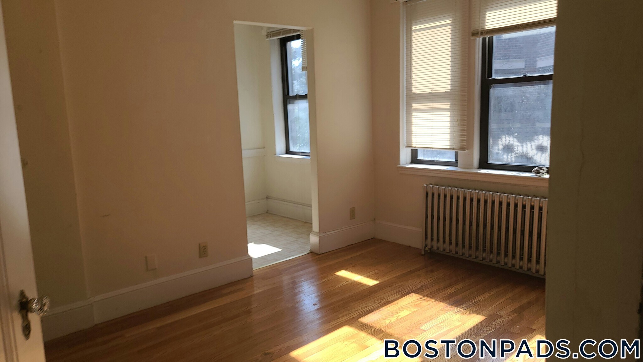 Building Photo - 53 Fellsway W