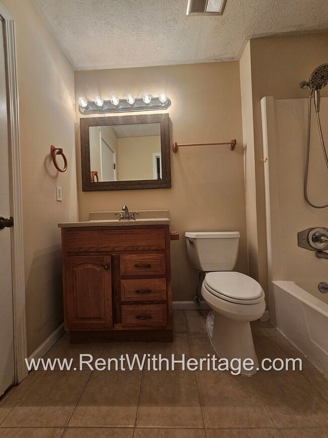 Building Photo - WOW! GORGEOUS HOME / PARTIAL FINISHED BASEMENT / RESORT STYLE POOL/ ALEXANDER HIGH SCHOOL