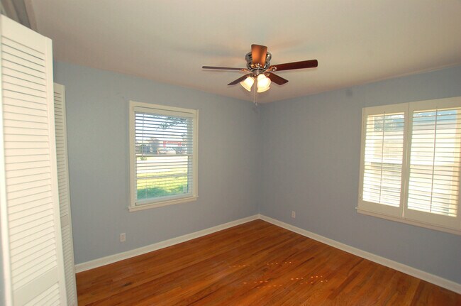 Building Photo - PRE-LEASING for July! Great 3 Bedroom 2 Bathroom Home Near Texas Tech