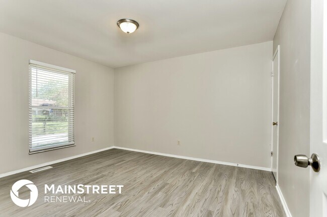 Building Photo - 3717 Argonne Forest Dr