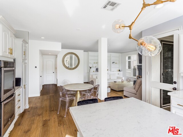 Building Photo - 3806 Paseo Primario