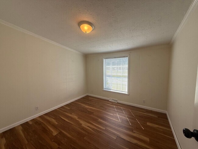 Building Photo - 3 Bed 2 Bath in Almo