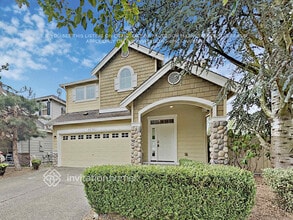 Building Photo - 6252 40th St Ct E