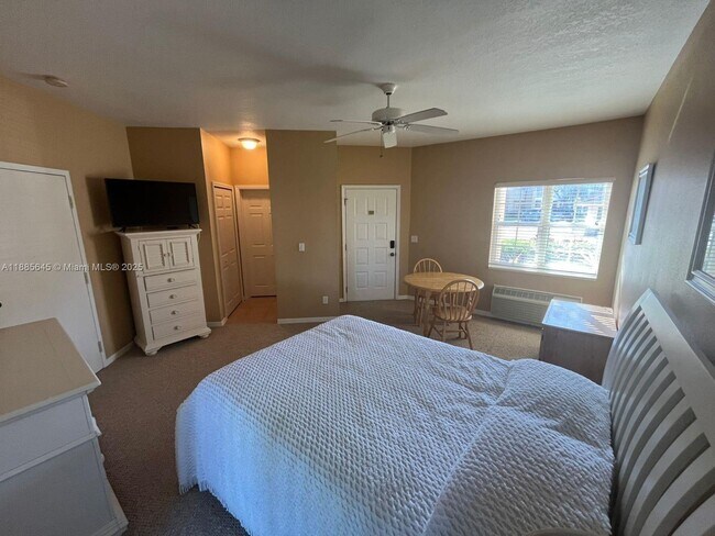 Building Photo - 9894 Perfect Dr