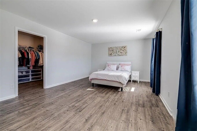 Building Photo - 248 Caribbean Village Dr