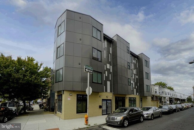 Building Photo - 540 S 52nd St
