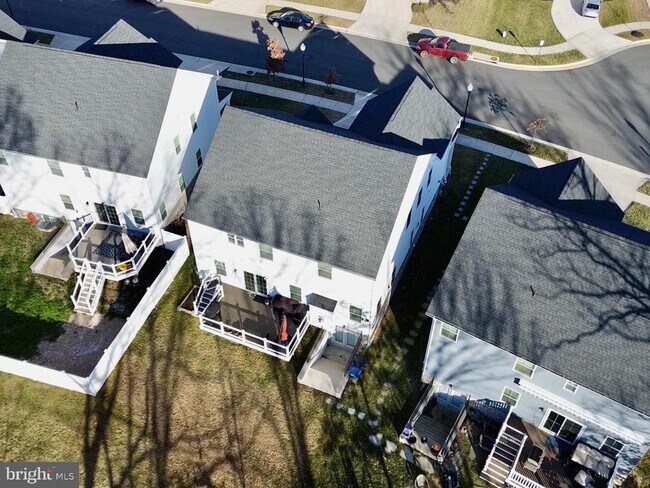 Building Photo - 11360 Wheeler Ridge Dr