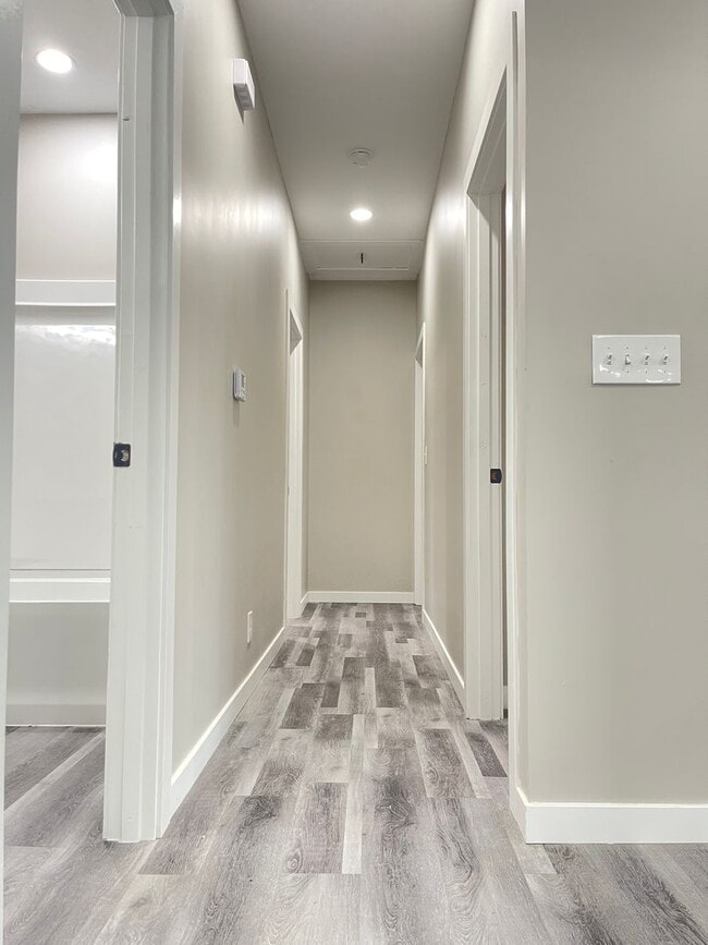 Building Photo - Move-in special offer!!! Newly rebuilt hou...