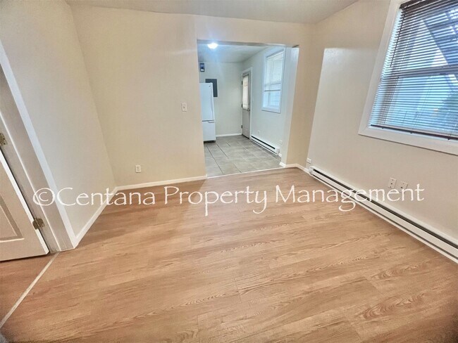 Building Photo - 1030 Antimony St