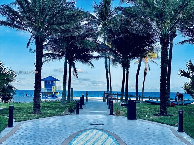 Building Photo - 2401 S Ocean Dr