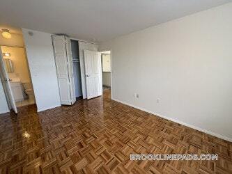 Building Photo - 185 Freeman St