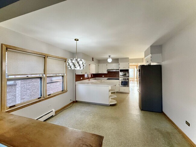 Building Photo - 2631 N 74th Ave