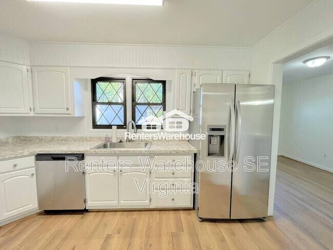 Building Photo - 354 Warrington Cir