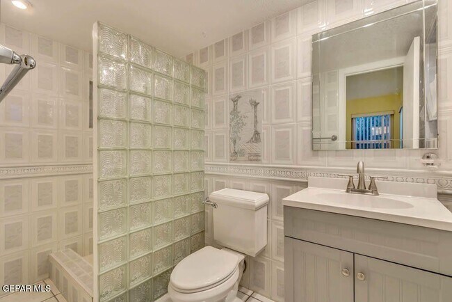 Building Photo - 10955 Yogi Berra Cir