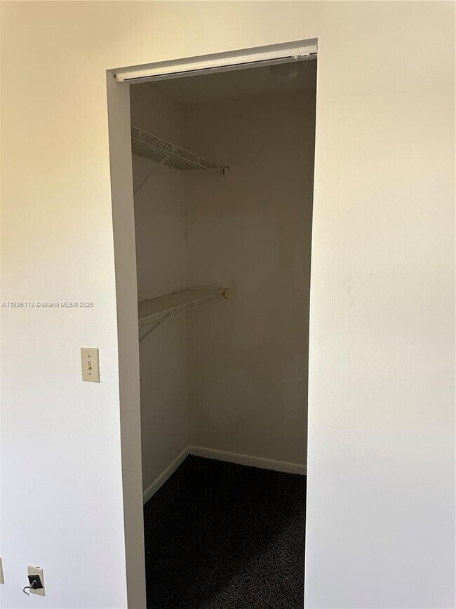 Building Photo - 6575 W Oakland Park Blvd
