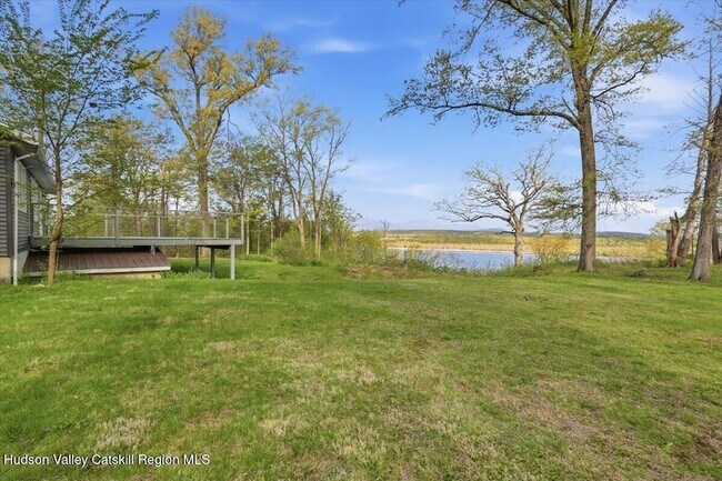 Building Photo - 5265 NY-9G