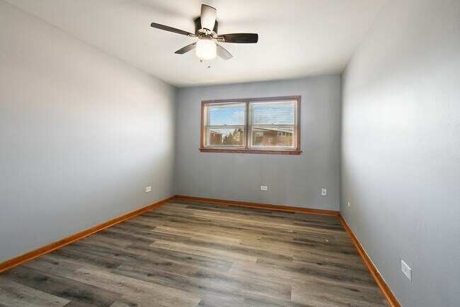 Building Photo - 11934 S Ridgeway Ave